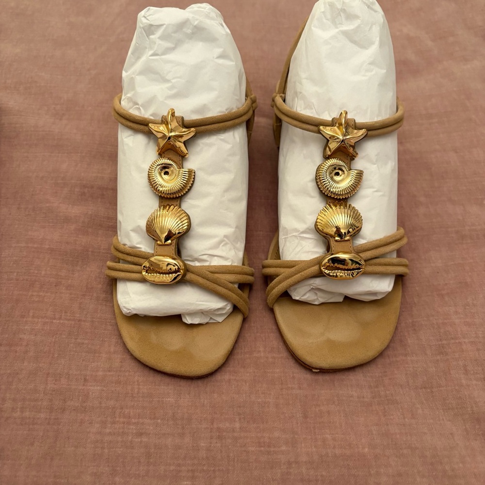 Larroude Shelly flat sandal Lancaster peanut nude tan size 6.5 like new in box - Picture 5 of 8